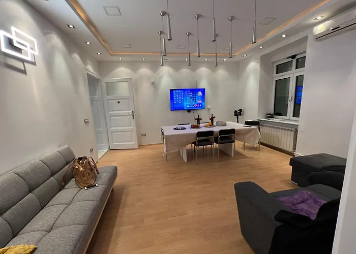 Life & Work In Belgrade Centre With Free Parking!