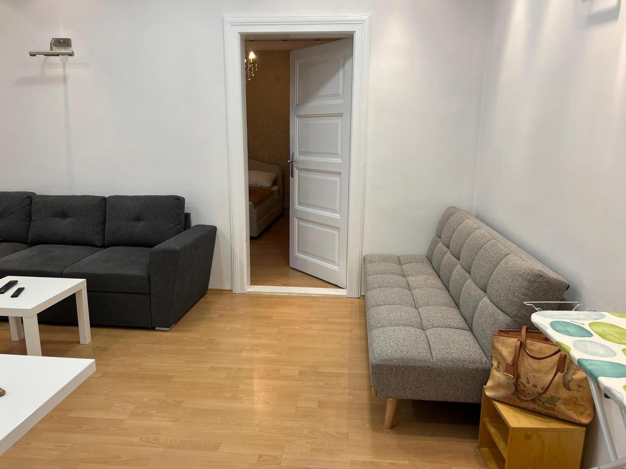 Life & Work In Centre With Free Parking! * Belgrad